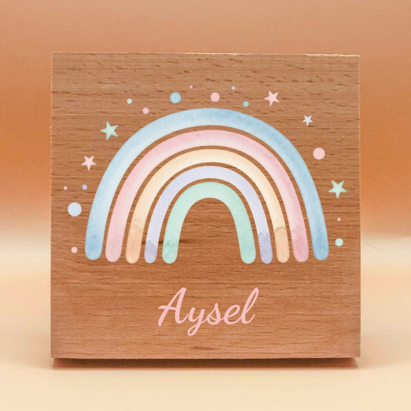 Pastel Gökkuşağı İsimli Pano – Kız Bebek Ahşap Oda Dekoru, Kişiye Özel